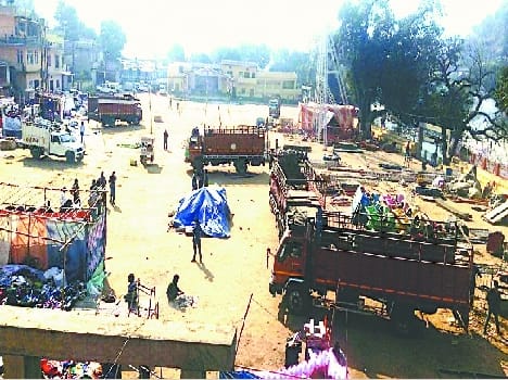 Bageshwar businessman returning to their homes.